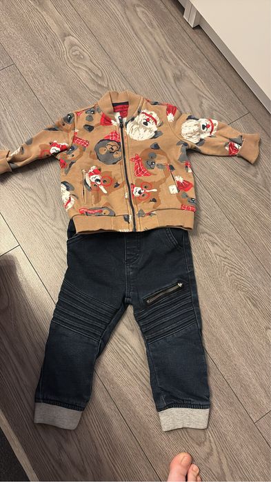 Lot hainute unisex de bebelusi 3-6 luni