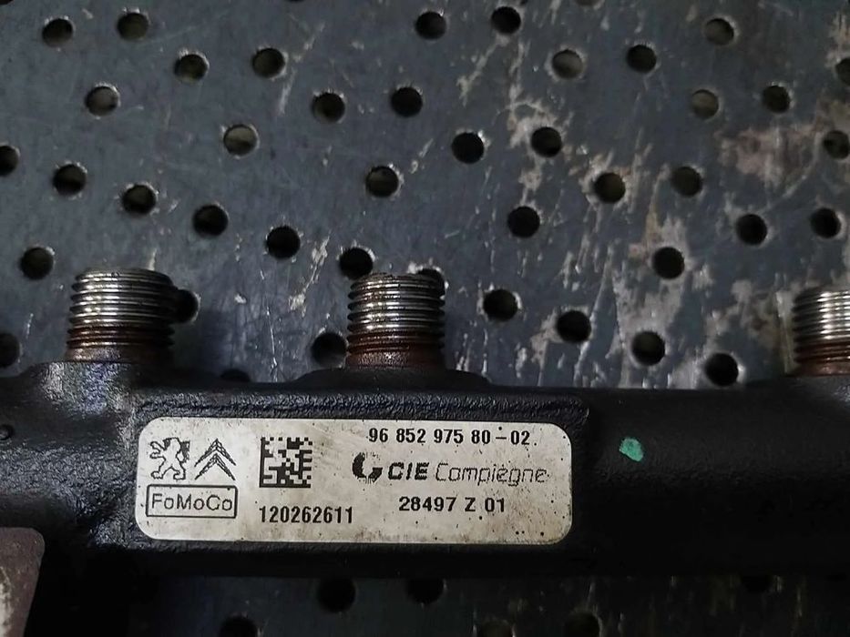 Rampa injectoare 1.6 d volvo v40 968529758002 28497z01