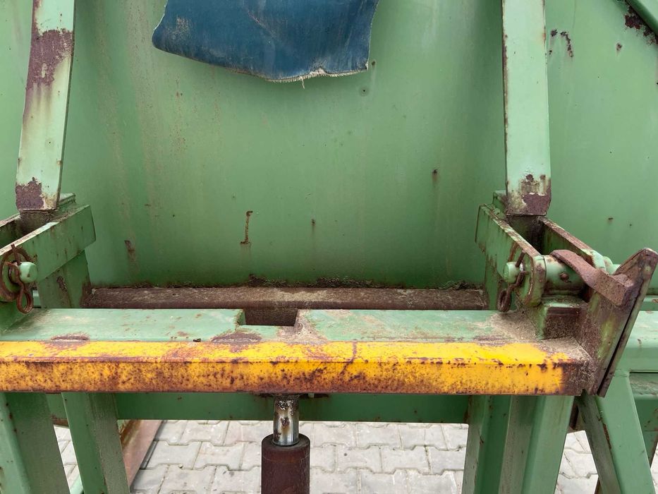Intorcator / Basculator Lazi sau boxpaleti - Latime 1,6 m , hidraulic