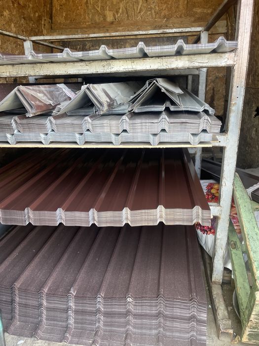 Tablă cutată maro mat de 0,40 la 2mX90cm (oferim montaj)