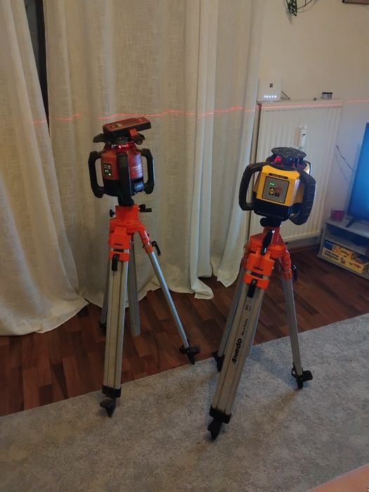 Se vinde vibrator pt.beton și Laser Hilti