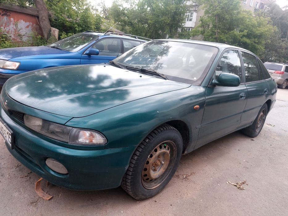 Продам Митсубиси Галант 1993