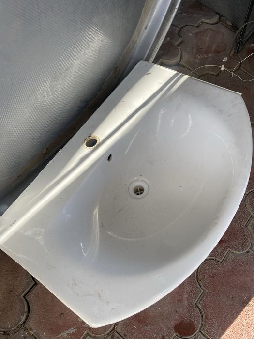 Раковина        .