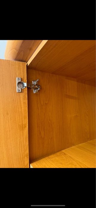 Продам вместительный шкаф для одежды