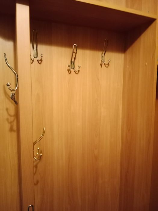 Продам шкаф для прихожей