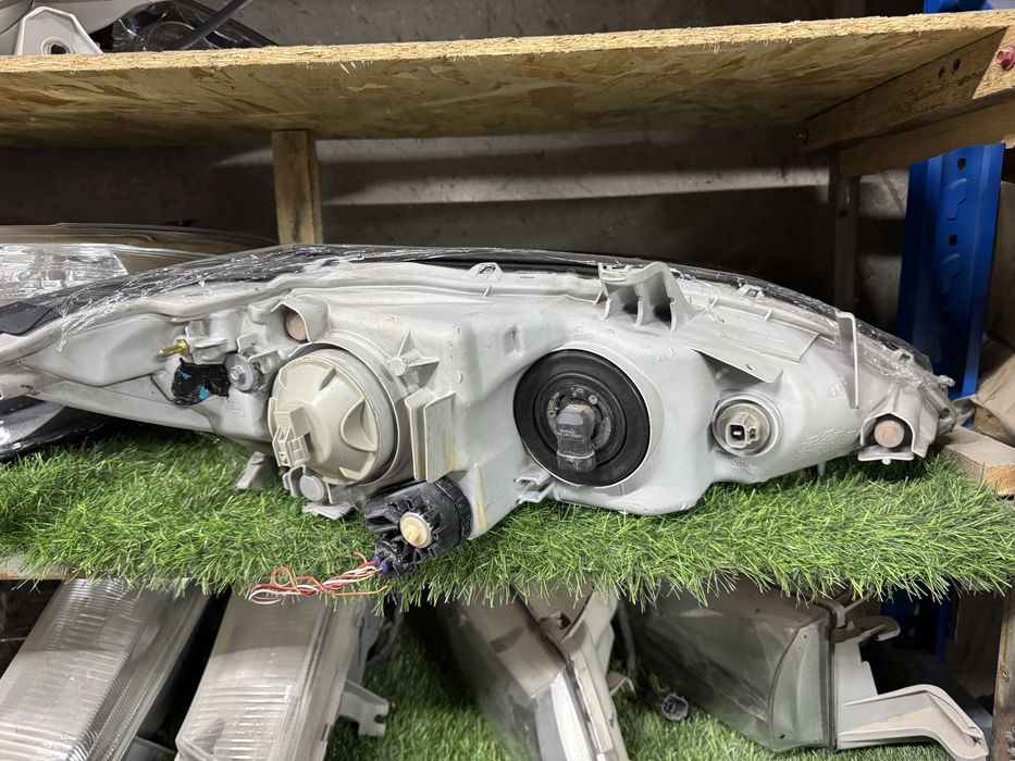 Камри фаралары бар, фара бар