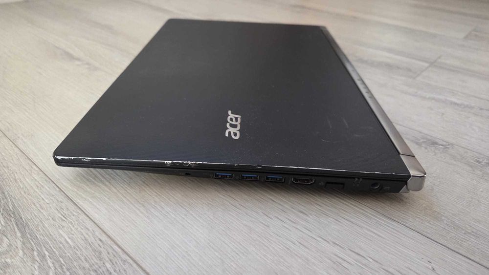 Laptop Acer Aspire V 15 Nitro cu procesor I7 gen 4