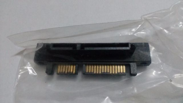 Adaptor sata male 22 pini la sata female 25 pini