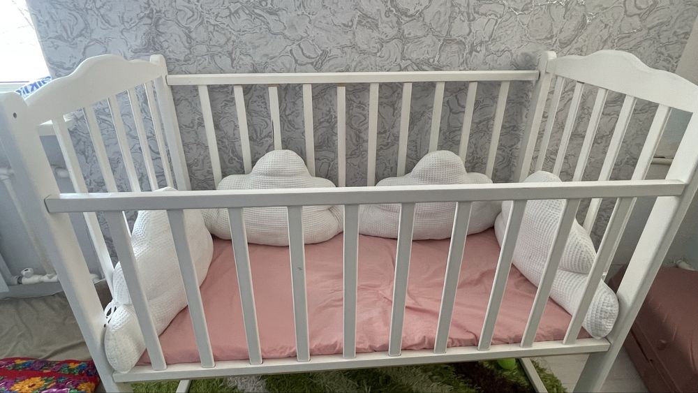 Продаю манеж,бортики в подарок