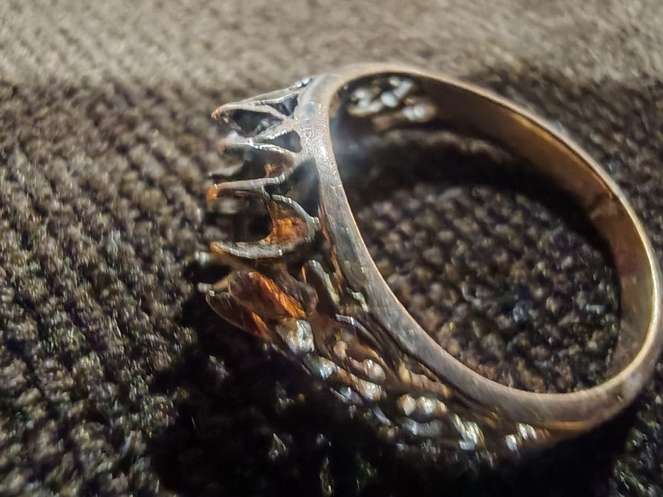 Продавам златни накети