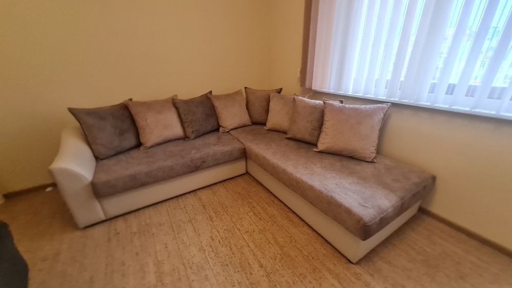 Диван тип лежанка с 2 ракли