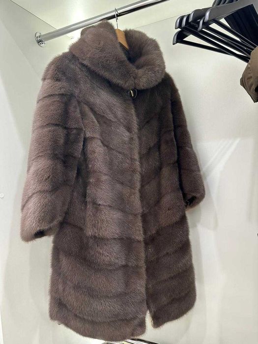 продаю норковую шубу