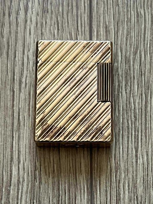 Bricheta ST Dupont Paris produs 100% originala, perfect functionala