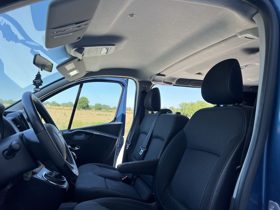 Opel Vivaro - 2019 - 8+ 1 locuri- 1.6 diesel - varianta lunga 9 locuri