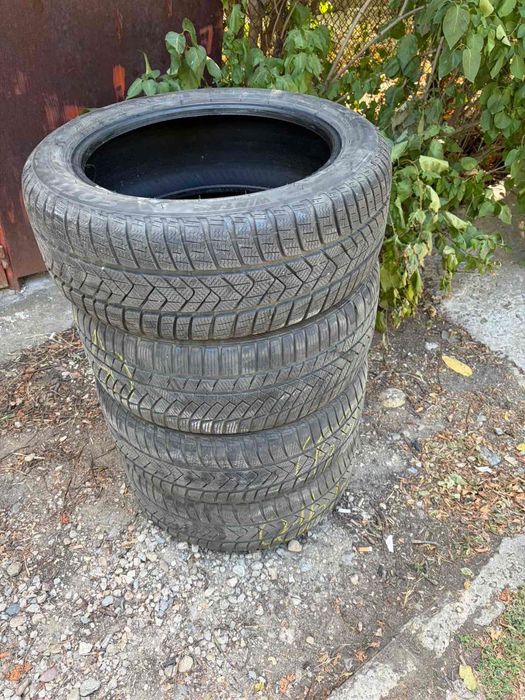 Зимни гуми PIRELLI 245/45/18