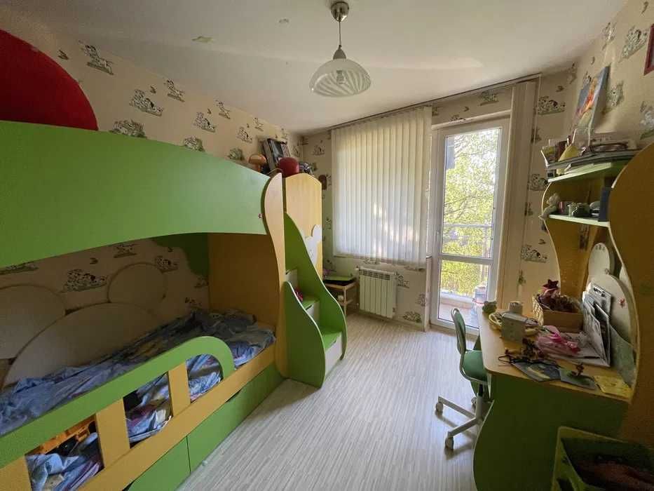 Дава се под наем Тристаен апартамент в София, Изток - 100 кв.м за 750 € - Снимка #3