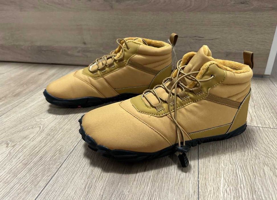 Боси обувки модел Movo pro