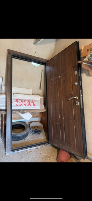 Железная дверь б/у