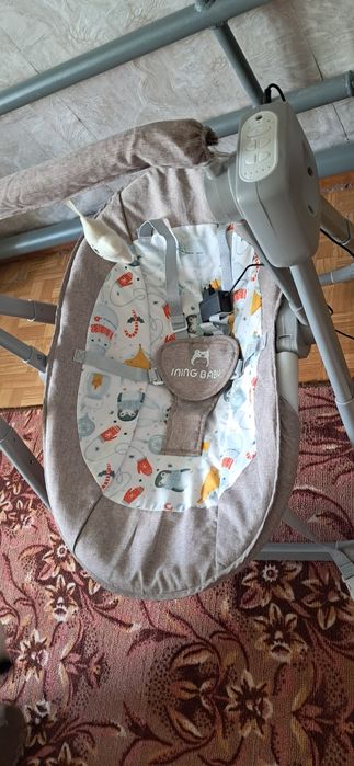 Продам шезлонг /качалку