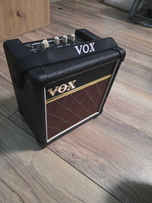 Кубе за китара Vox Mini5 Rhythm