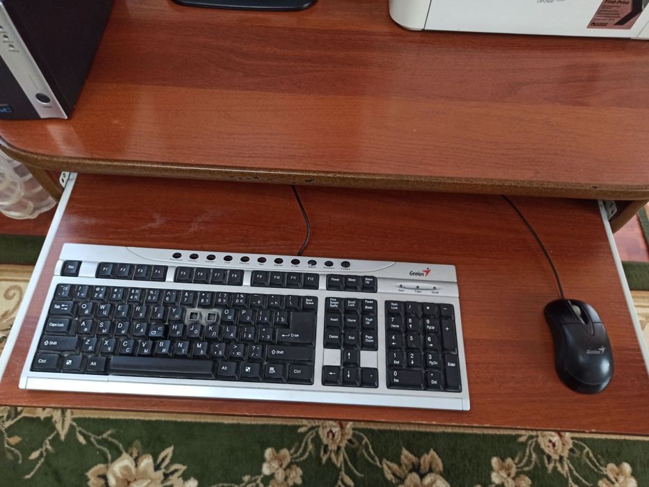 Компьютер сотилади халатик расимдагидек