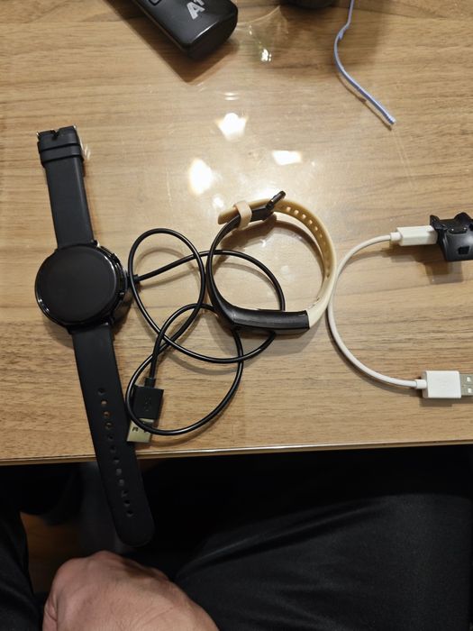 Комплект смарт часовници