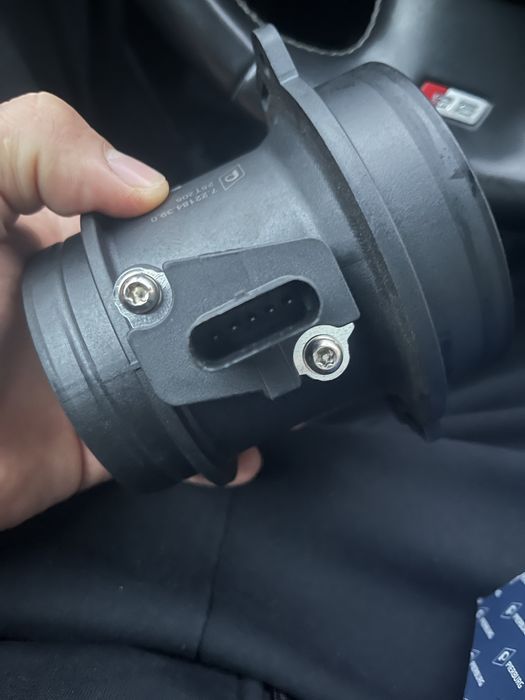 НОВ ! Дебитомер Pierburg Ауди А4 3.0 тди B8