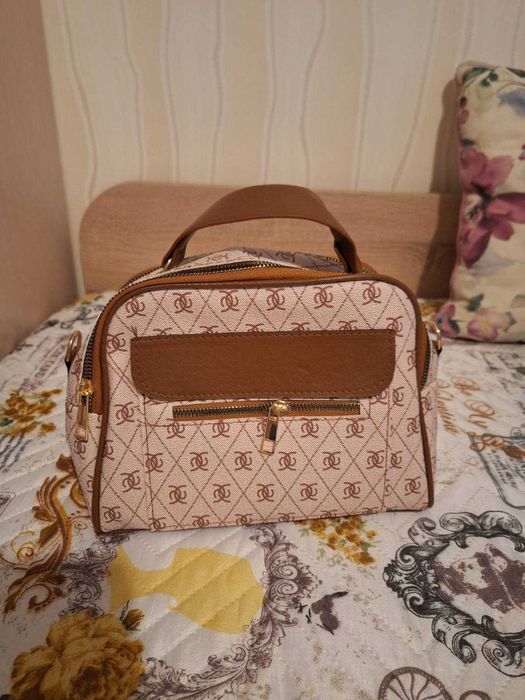 Нова дамска чанта