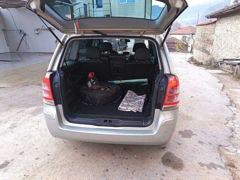 Опел зафира 1.8i газ бензин