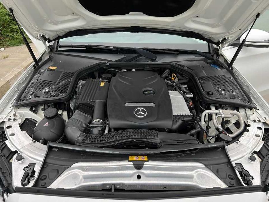 Мерцедес - C300 2016г.