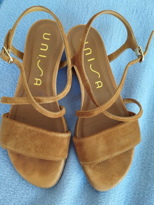Сандали Unisa, чехли Bayton и Birkenstock номер 36.