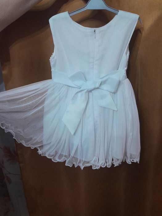 Продам платье детское