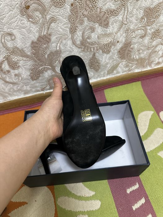 Продам туфли женские Braska