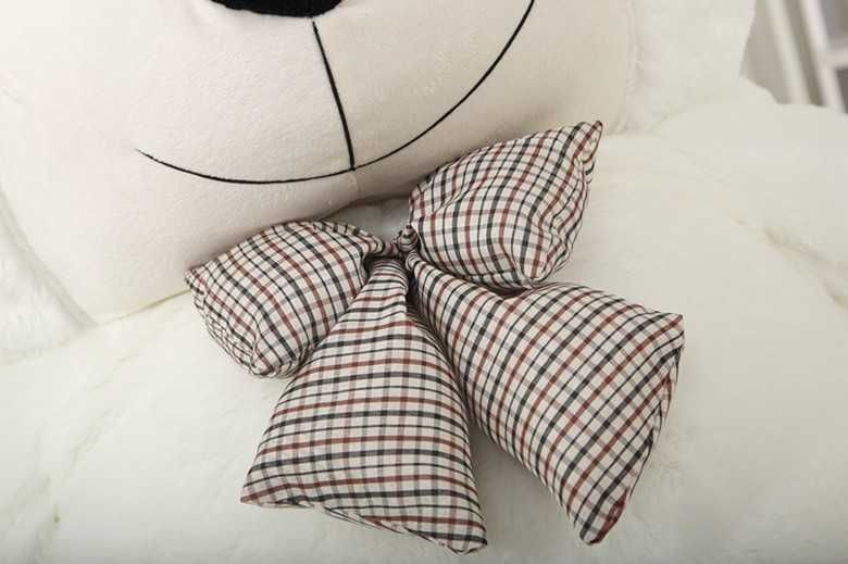 "Большой плюшевый медведь со скидкой: обнимай по выгодной цене!"