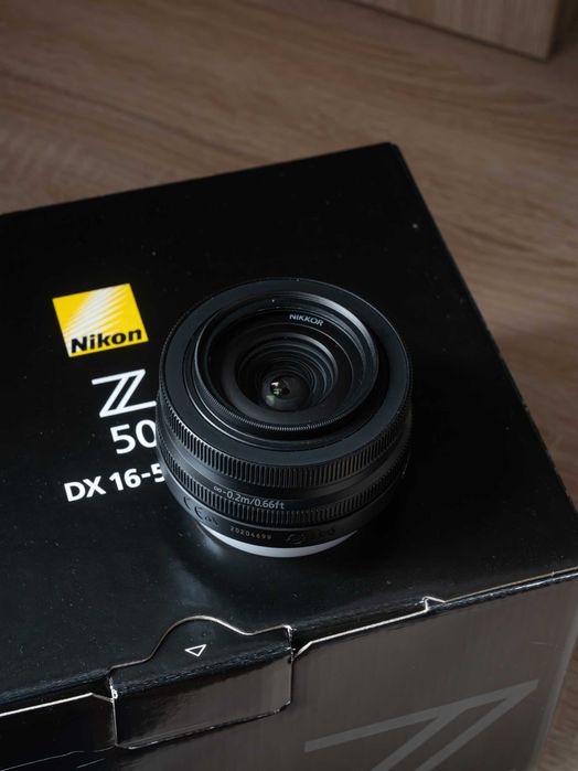 Nikon Z50 с китов обектив DX 16-50 3.5-6.3F и две батерии