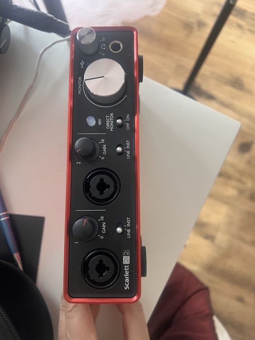 Scarlett Focusrite 2i2 second generation