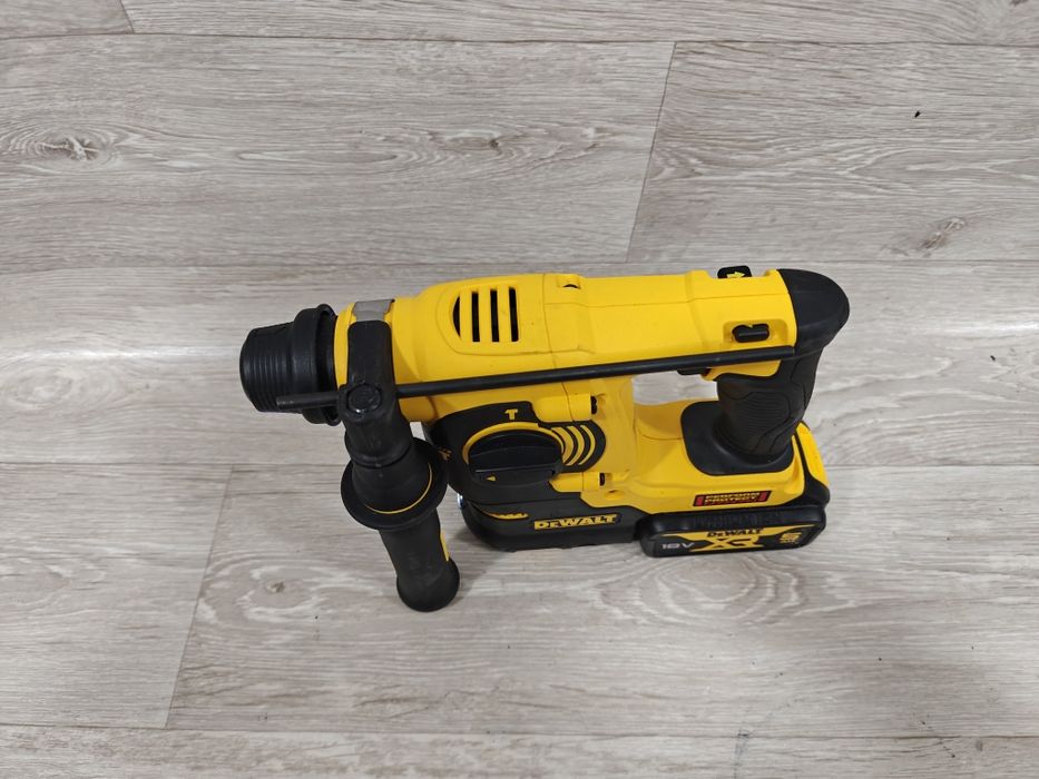 Rotopercutor Dewalt DCH253