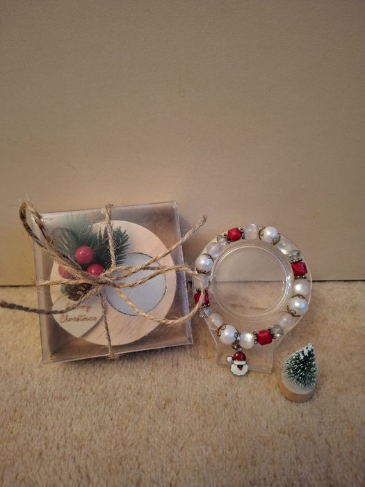 Коледна кутия за подарък