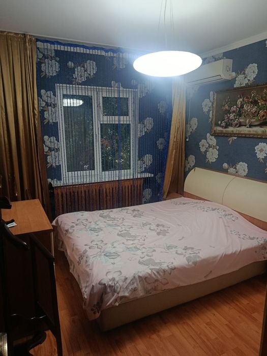 Продаётся кв на Сергели-3 3/3/5.Не торец Чистенькая.Не дорого(82 000&)