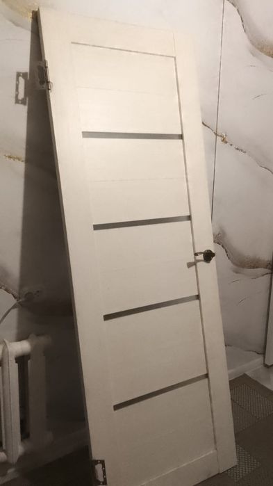 Продам межкомнатный дверь