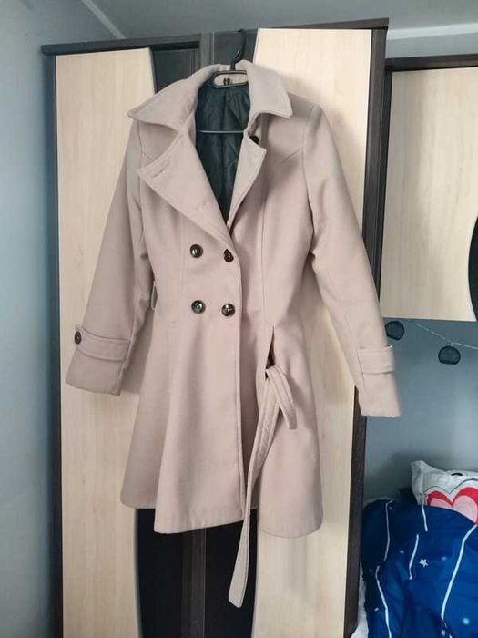 Palton, purtat o singura data (38)