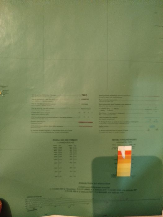 Harta lumii din 3 planse