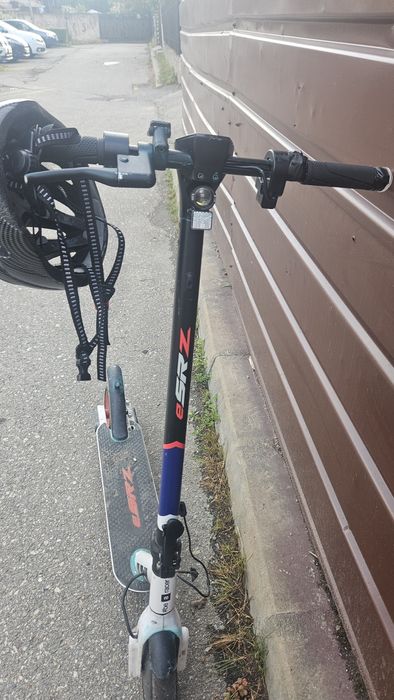 Vand Trotineta Electrica Aprilia ESR-Z