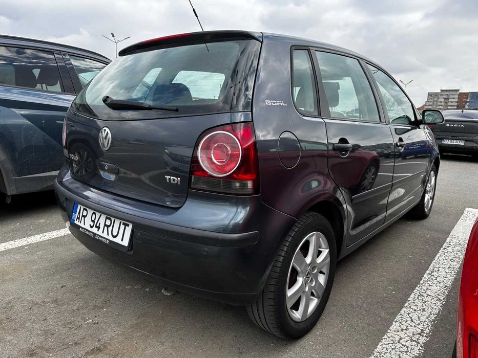 VW Polo 1.4 TDI, an 2007, cutie manuala