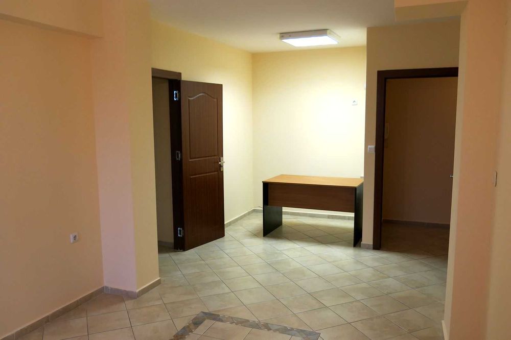 Офис - Многофункционален - Център