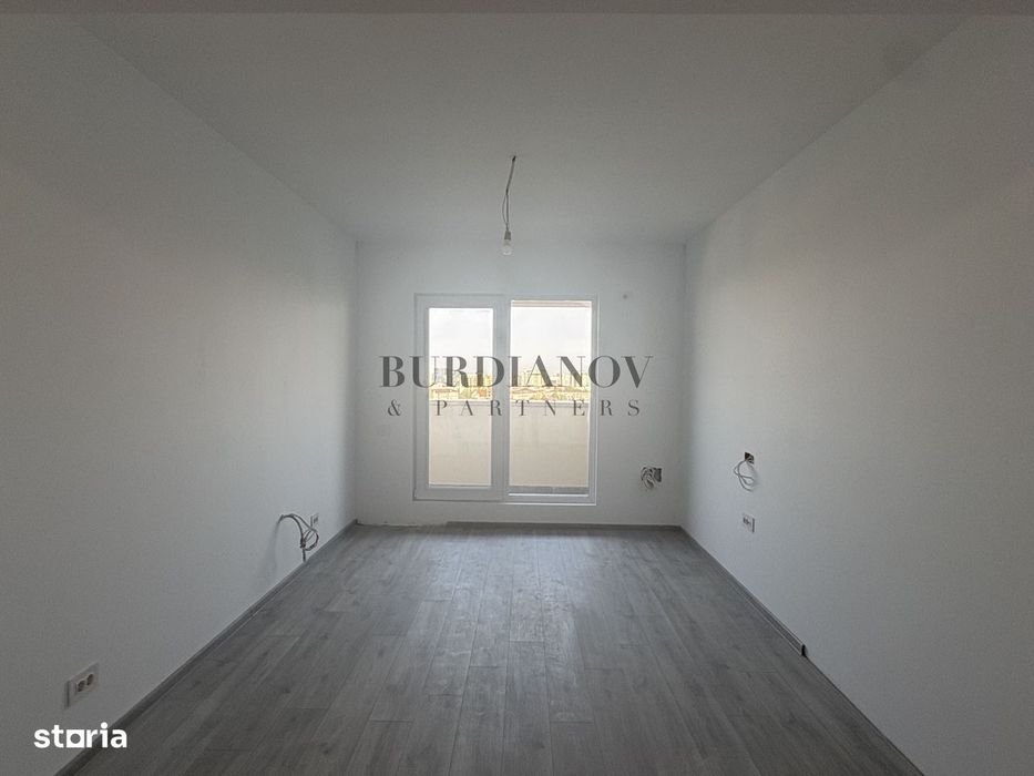 Apartament cu 3 camere - două băi - Etalon Lacul Morii - Vedere Lac