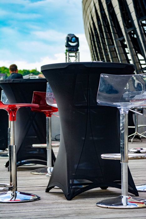 Inchiriez mese de cocktail, bar, petreceri, nunti si evenimente.