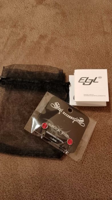 Бижута:Обеци с кристали Сваровски и висулка сърце