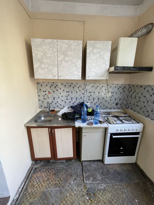 Продается кухня шкафы