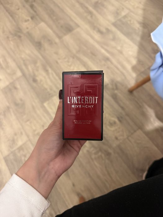 Продается Парфюм GIVENCHY  l’interdit rouge ultime 30мл